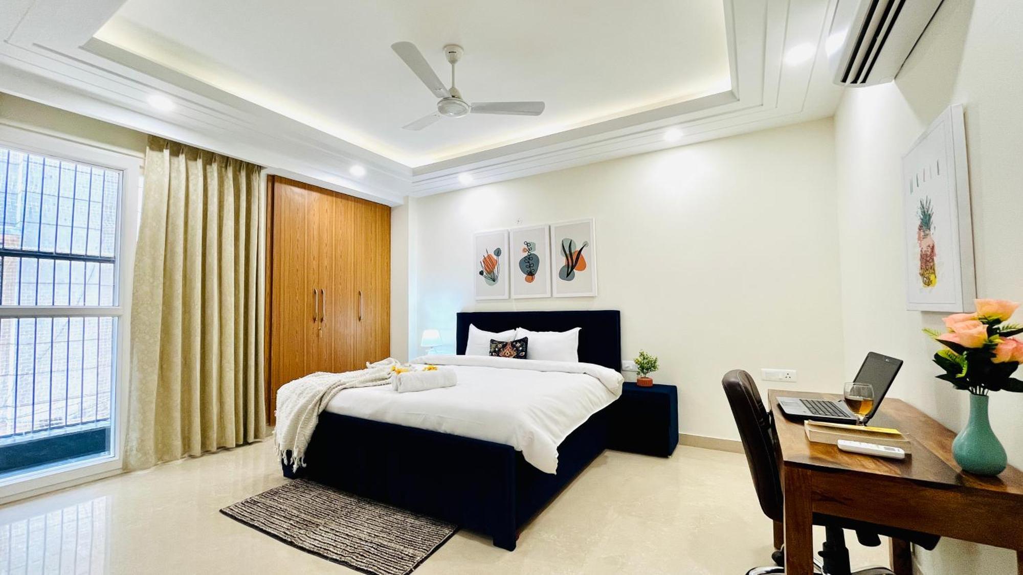 Olive Service Apartments Saket New Delhi Room photo